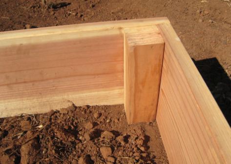 retaining wall wood beams